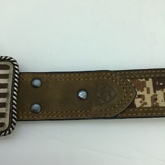 ARIAT Patriot Digital Camo Belt with American Flag Buckle - Picture 3 of 7